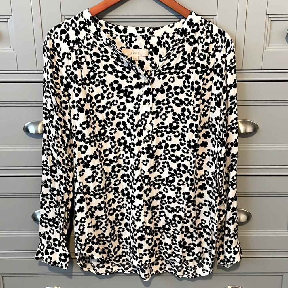 Loft: long sleeve blouse, 100% rayon, black and white floral pattern